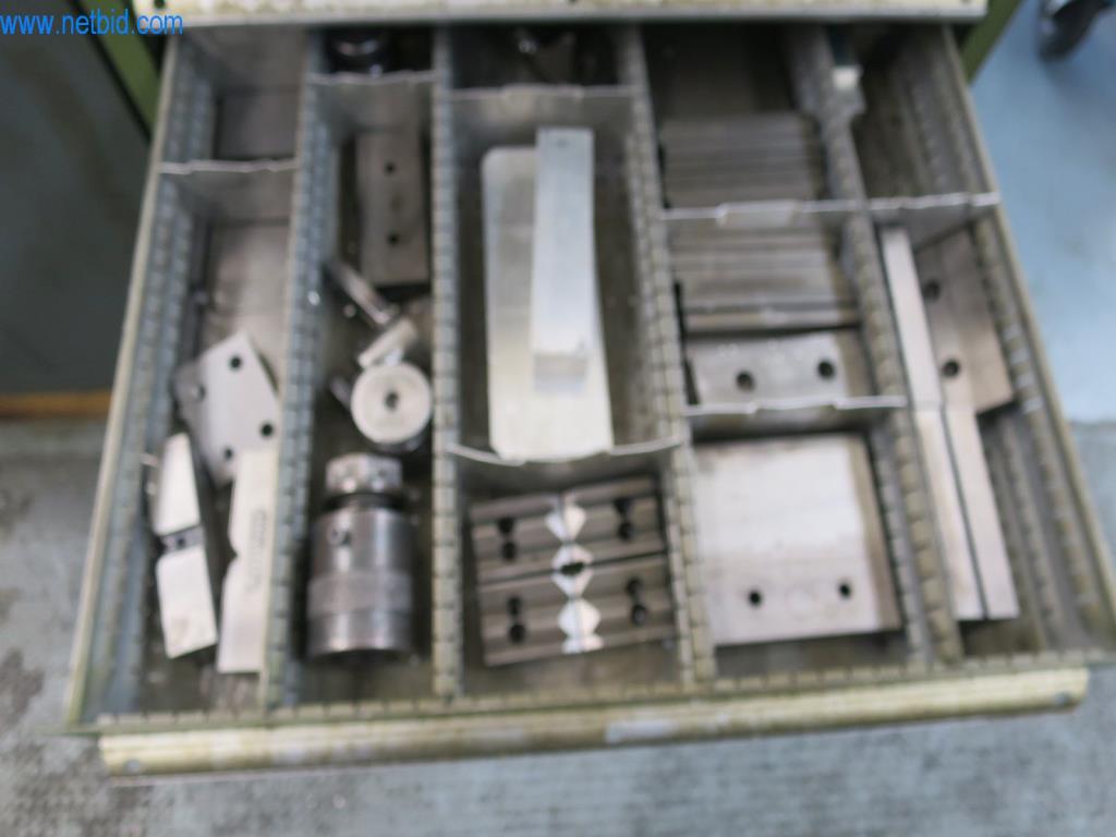 Kompletní sortiment vysoce kvalitních CNC obráběcích strojů-12