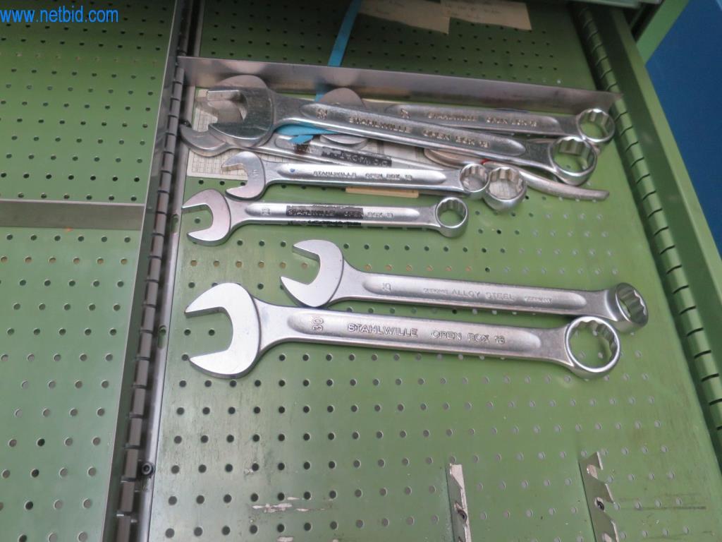 Kompletní sortiment vysoce kvalitních CNC obráběcích strojů-14