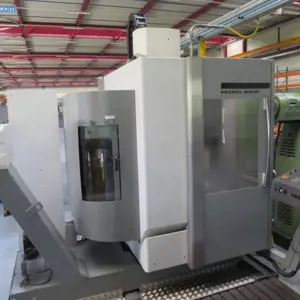 Centro de mecanizado CNC Deckel Maho DMU50