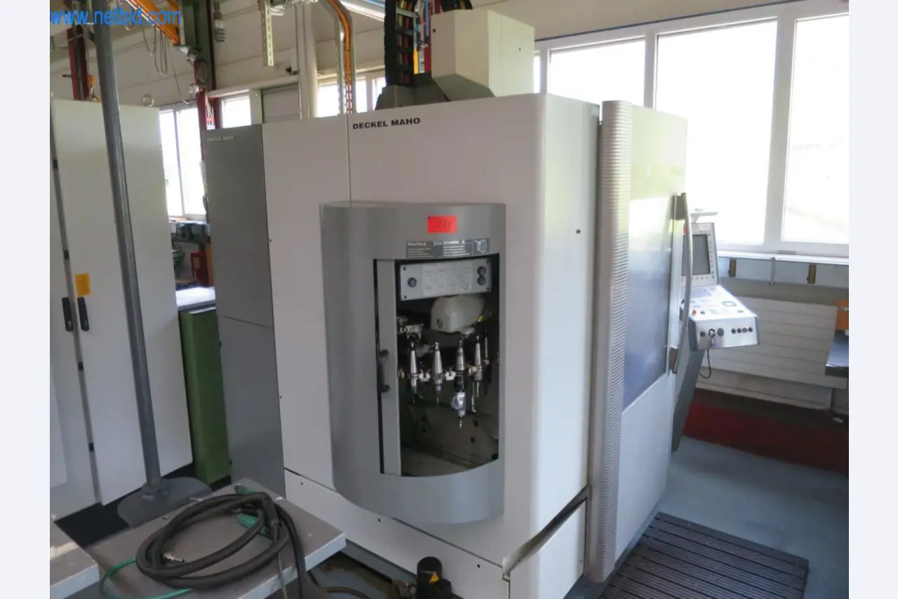 Gama completa de máquinas de processamento CNC de alta qualidade-11