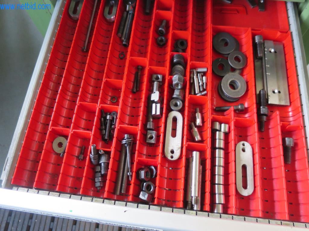 Kompletní sortiment vysoce kvalitních CNC obráběcích strojů-13