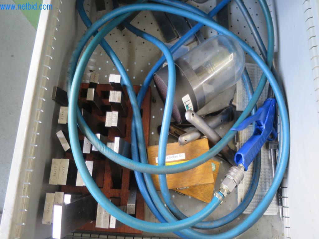 Kompletní sortiment vysoce kvalitních CNC obráběcích strojů-16