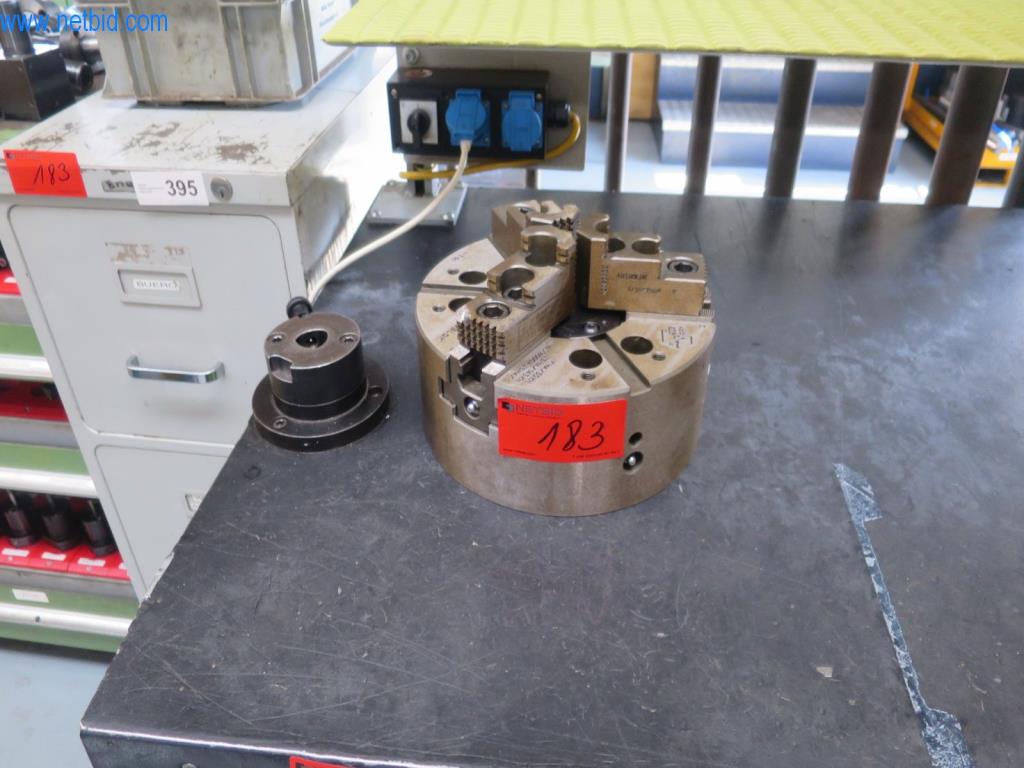 Kompletní sortiment vysoce kvalitních CNC obráběcích strojů-14