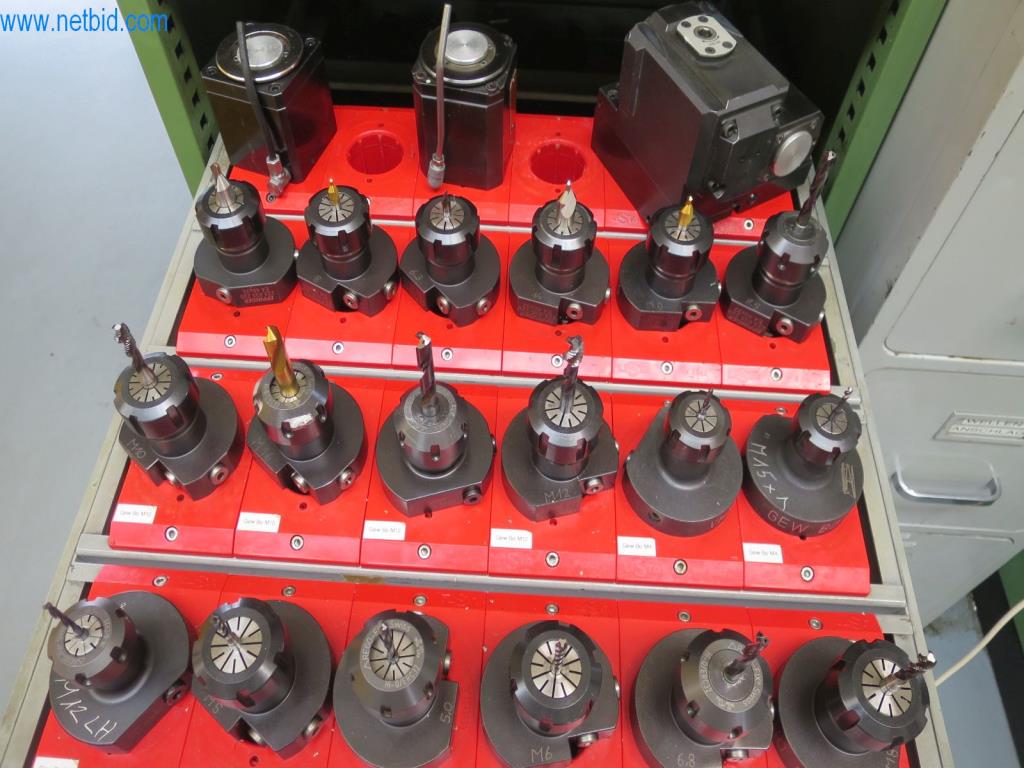 Kompletní sortiment vysoce kvalitních CNC obráběcích strojů-3