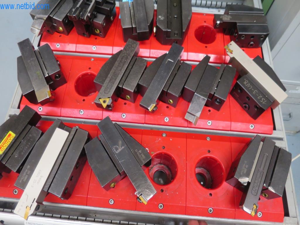 Kompletní sortiment vysoce kvalitních CNC obráběcích strojů-4