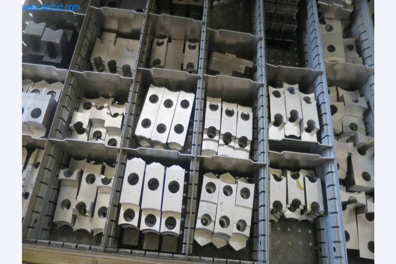 Gama completa de máquinas de processamento CNC de alta qualidade-10