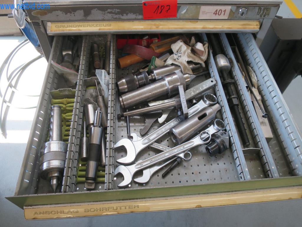 Kompletní sortiment vysoce kvalitních CNC obráběcích strojů-8