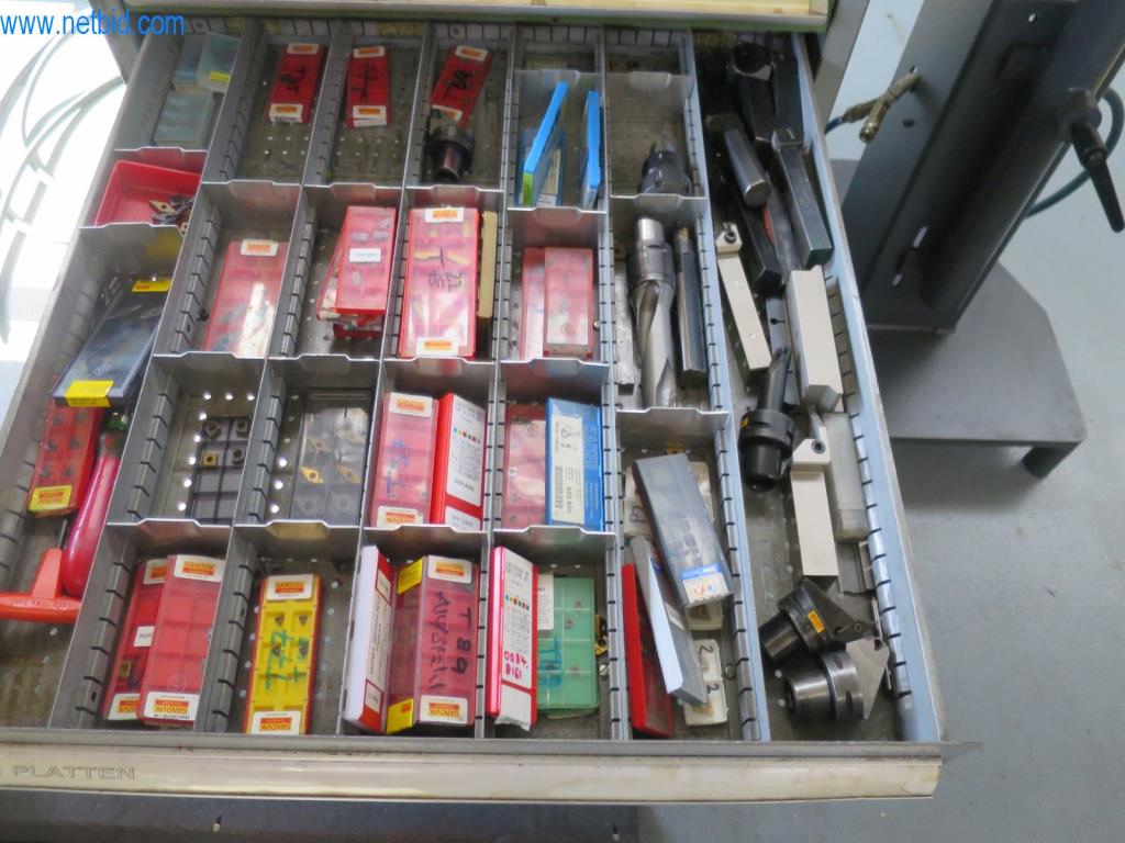 Kompletní sortiment vysoce kvalitních CNC obráběcích strojů-9