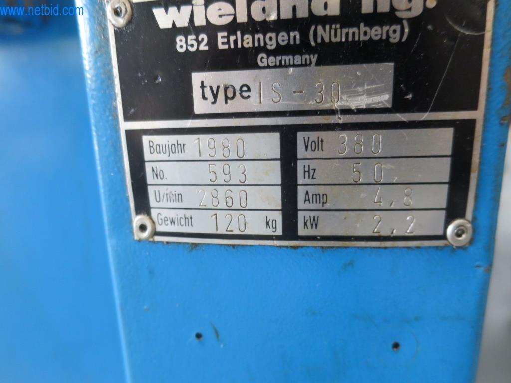 Kompletní sortiment vysoce kvalitních CNC obráběcích strojů-3