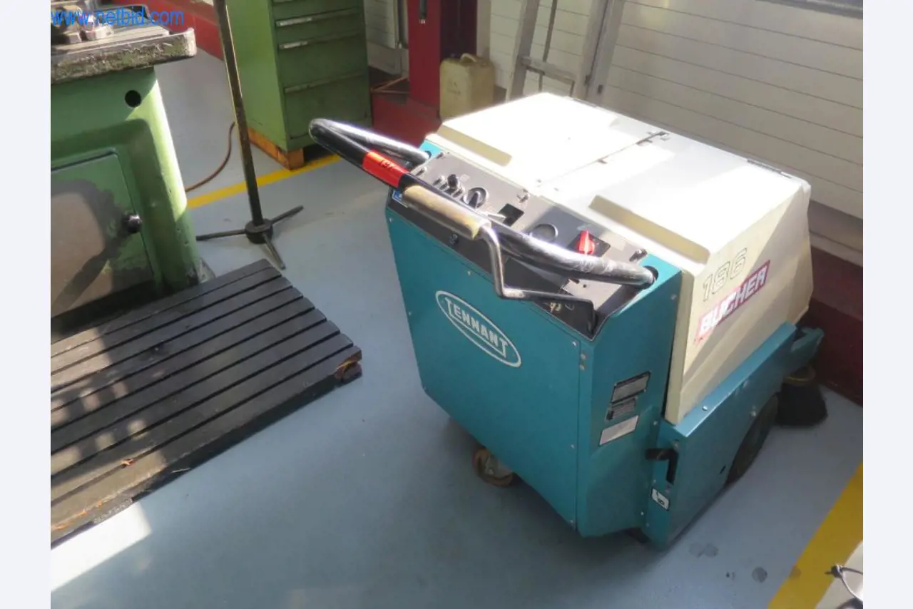 Kompletní sortiment vysoce kvalitních CNC obráběcích strojů-1