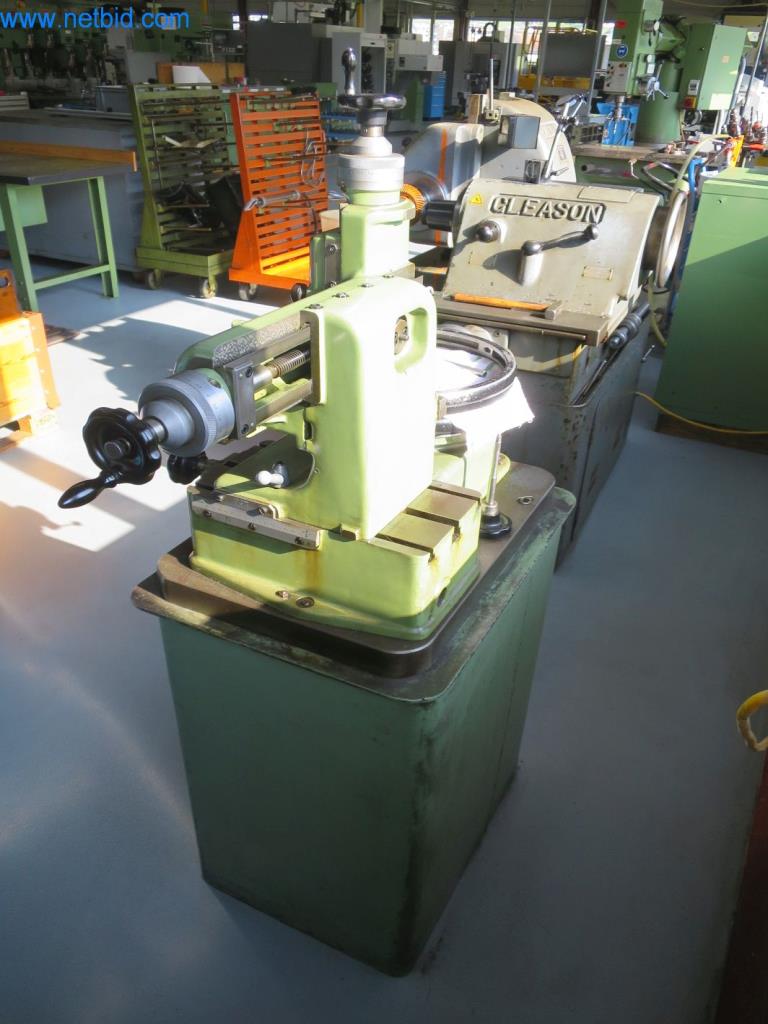 Kompletní sortiment vysoce kvalitních CNC obráběcích strojů-4