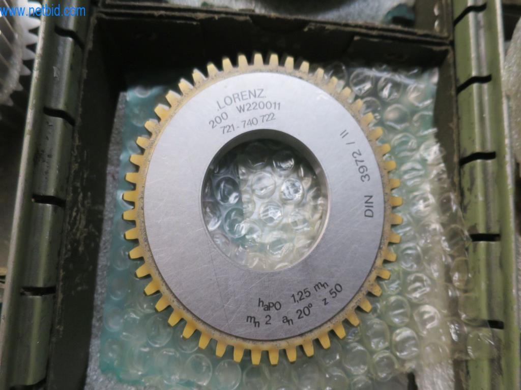 Kompletní sortiment vysoce kvalitních CNC obráběcích strojů-14