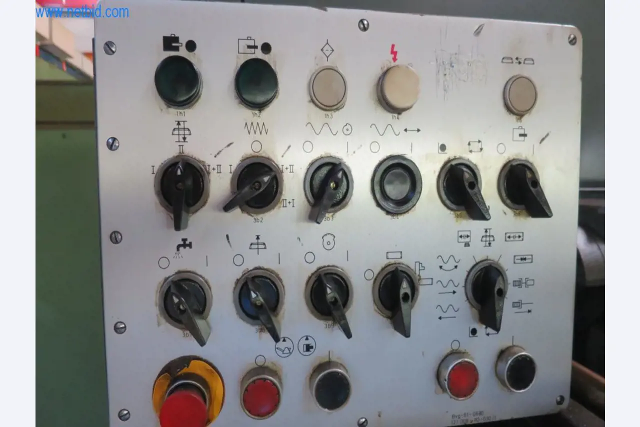 Gama completa de máquinas de processamento CNC de alta qualidade-5
