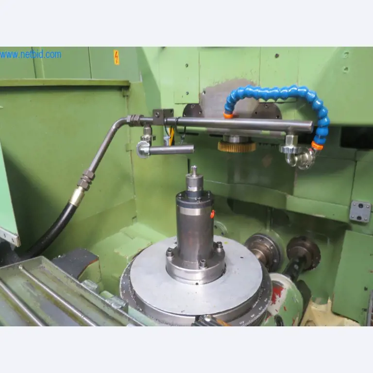 Celotna paleta visokokakovostnih obdelovalnih strojev CNC-4