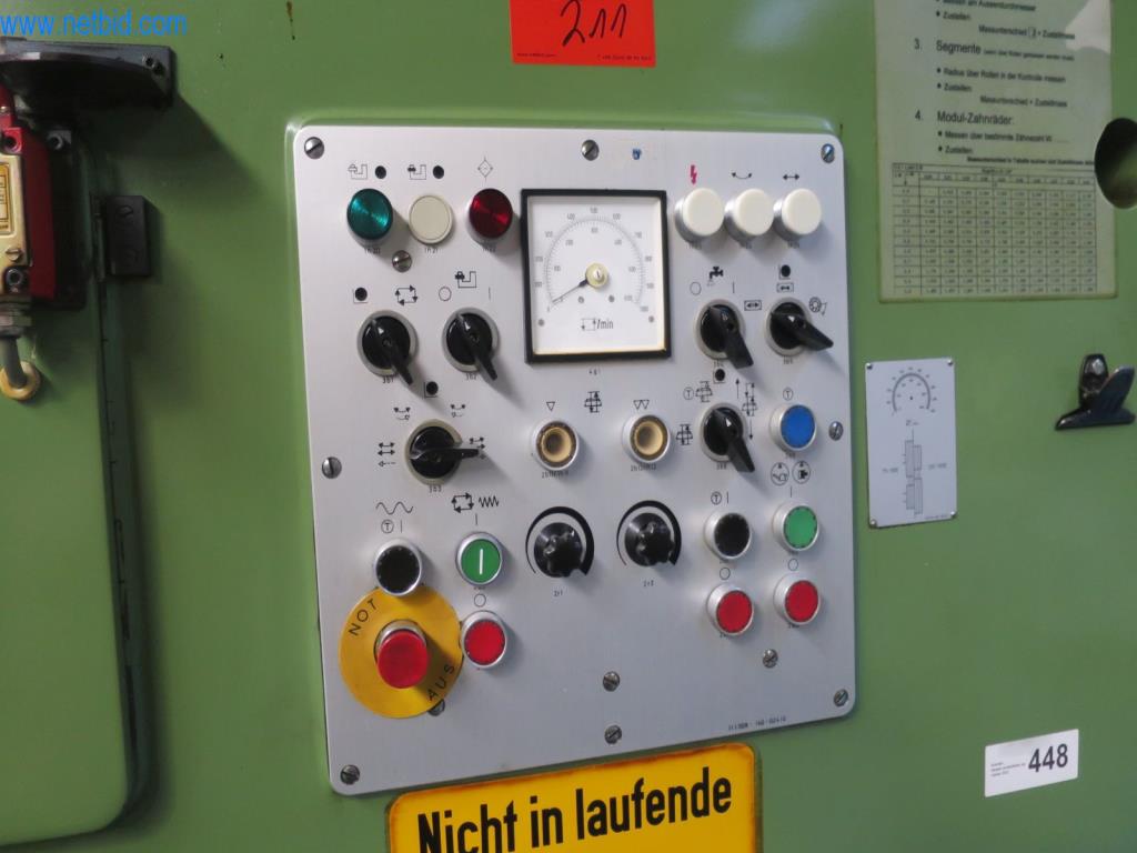 Kompletní sortiment vysoce kvalitních CNC obráběcích strojů-5