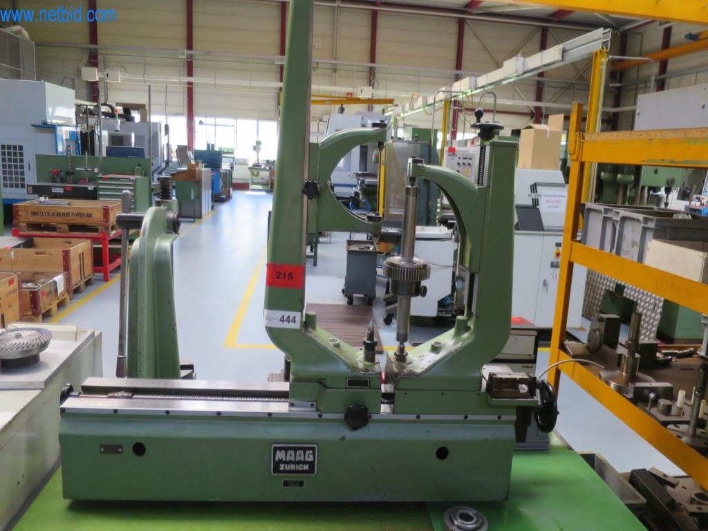 Kompletní sortiment vysoce kvalitních CNC obráběcích strojů-1