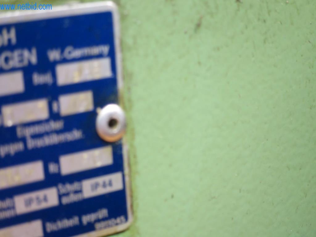 Kompletní sortiment vysoce kvalitních CNC obráběcích strojů-11