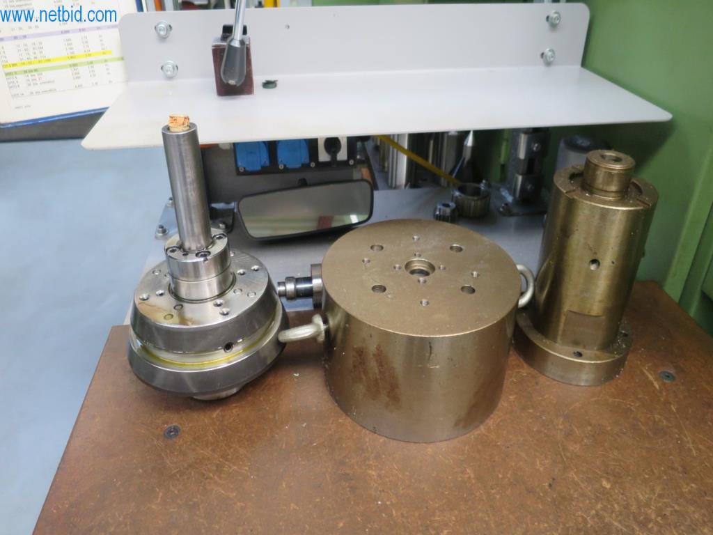 Kompletní sortiment vysoce kvalitních CNC obráběcích strojů-13