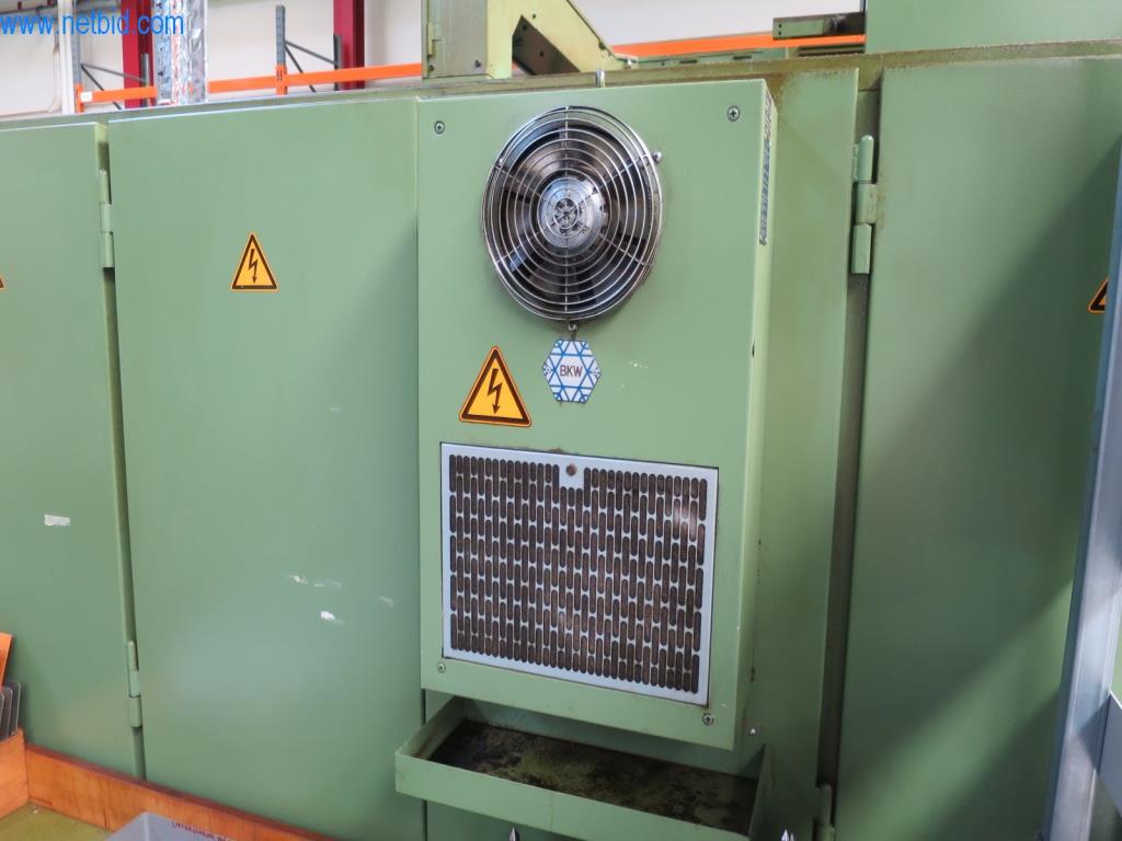 Kompletní sortiment vysoce kvalitních CNC obráběcích strojů-8