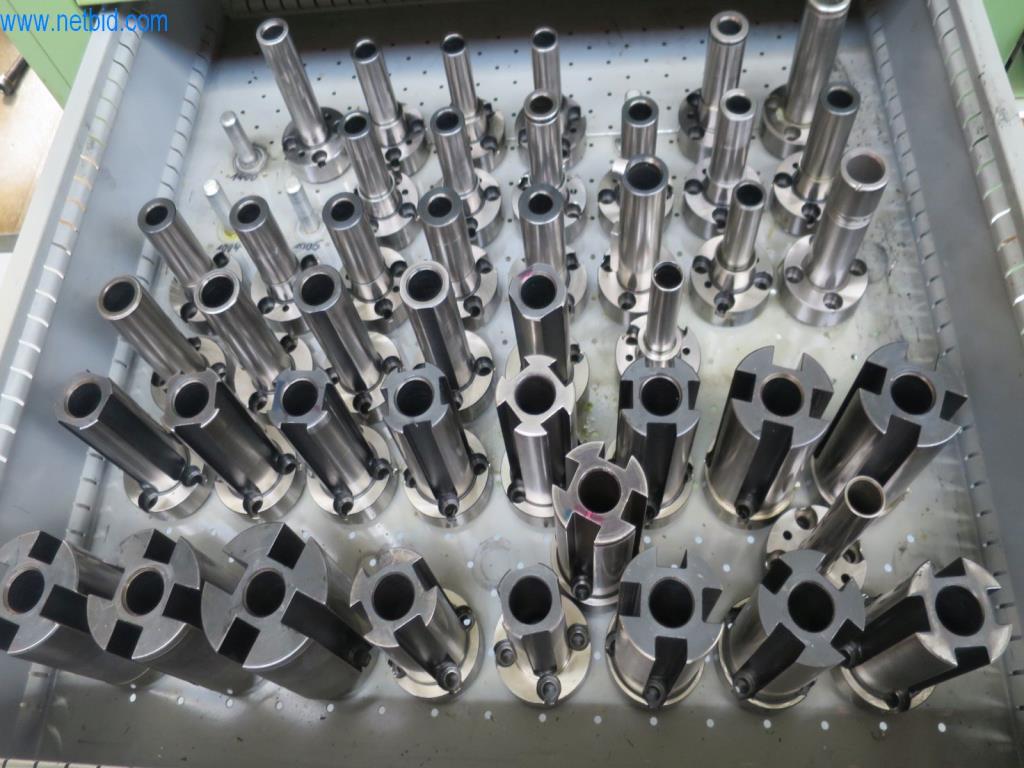 Kompletní sortiment vysoce kvalitních CNC obráběcích strojů-10