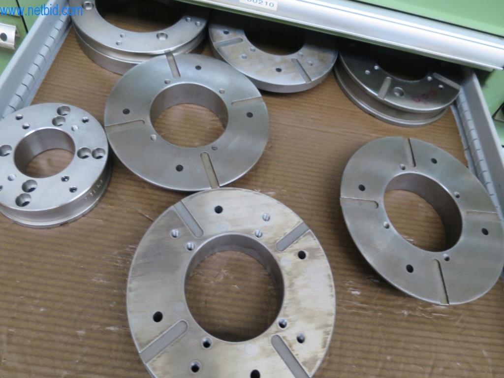 Kompletní sortiment vysoce kvalitních CNC obráběcích strojů-7