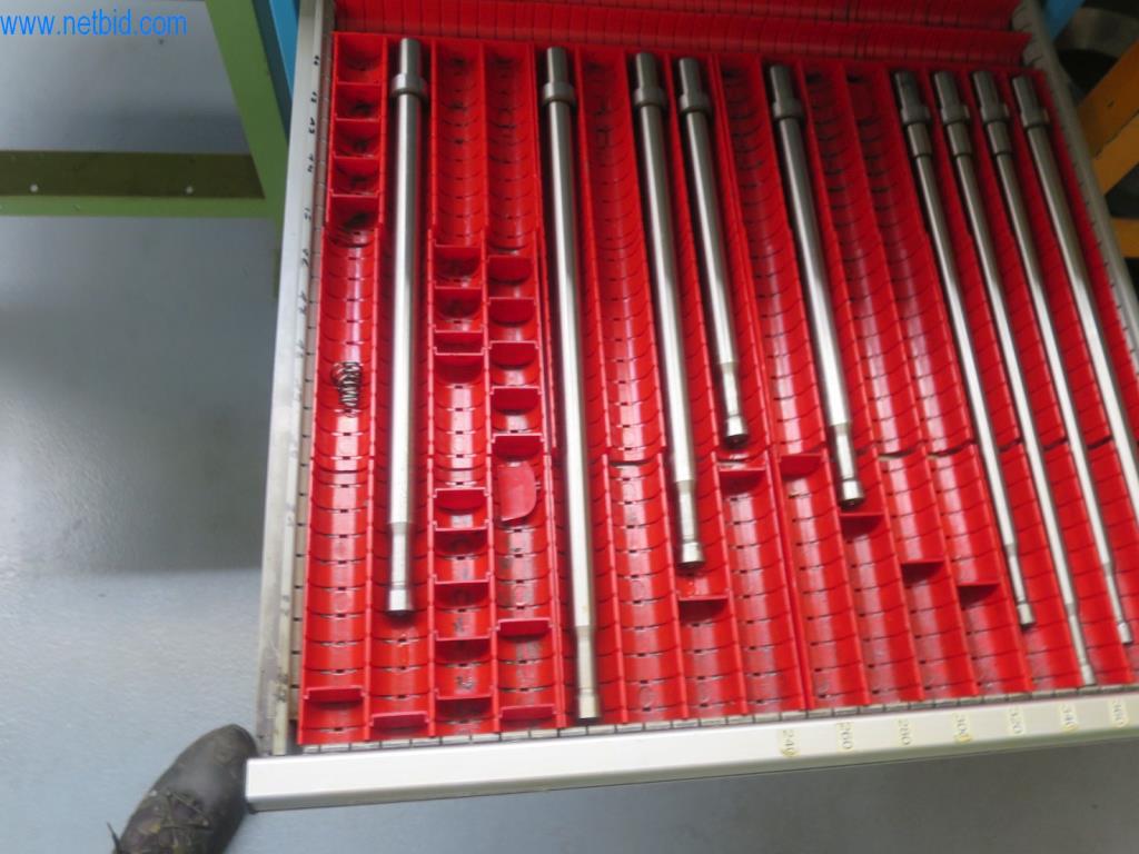 Kompletní sortiment vysoce kvalitních CNC obráběcích strojů-3