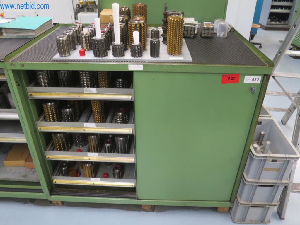 Kompletní sortiment vysoce kvalitních CNC obráběcích strojů-1