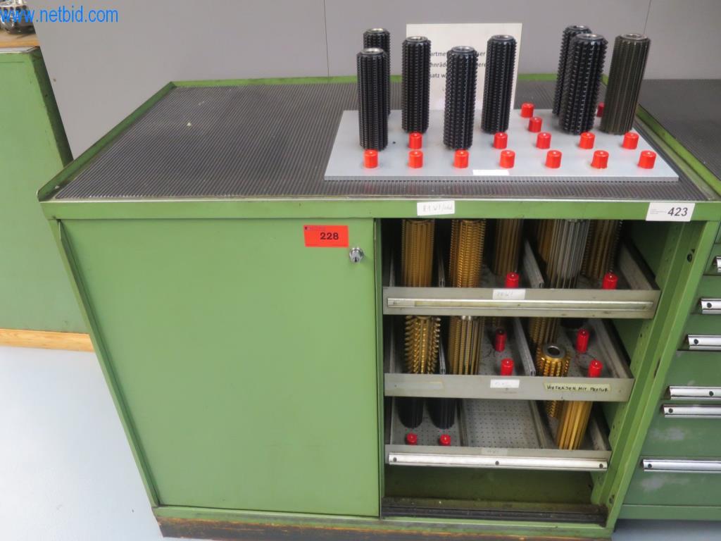 Kompletní sortiment vysoce kvalitních CNC obráběcích strojů-3