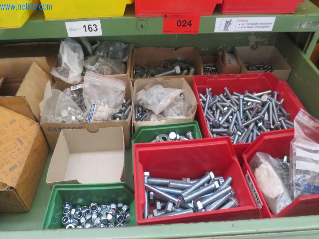 Kompletní sortiment vysoce kvalitních CNC obráběcích strojů-10