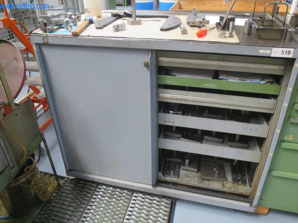 Kompletní sortiment vysoce kvalitních CNC obráběcích strojů-8