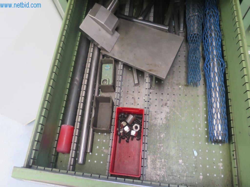 Kompletní sortiment vysoce kvalitních CNC obráběcích strojů-8