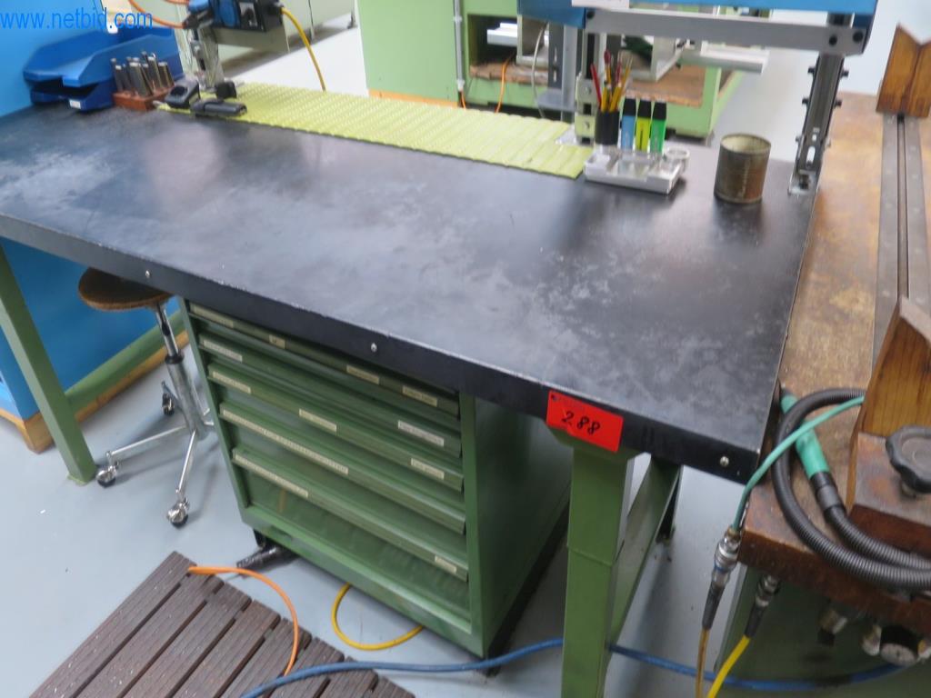 Kompletní sortiment vysoce kvalitních CNC obráběcích strojů-12