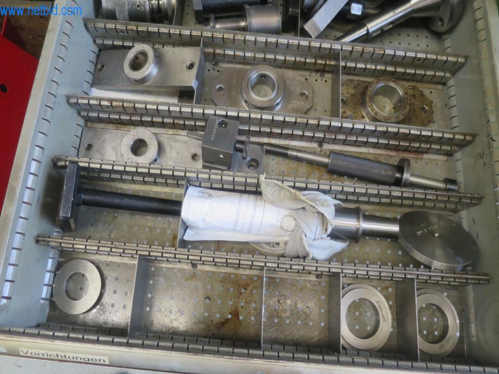 Kompletní sortiment vysoce kvalitních CNC obráběcích strojů-18