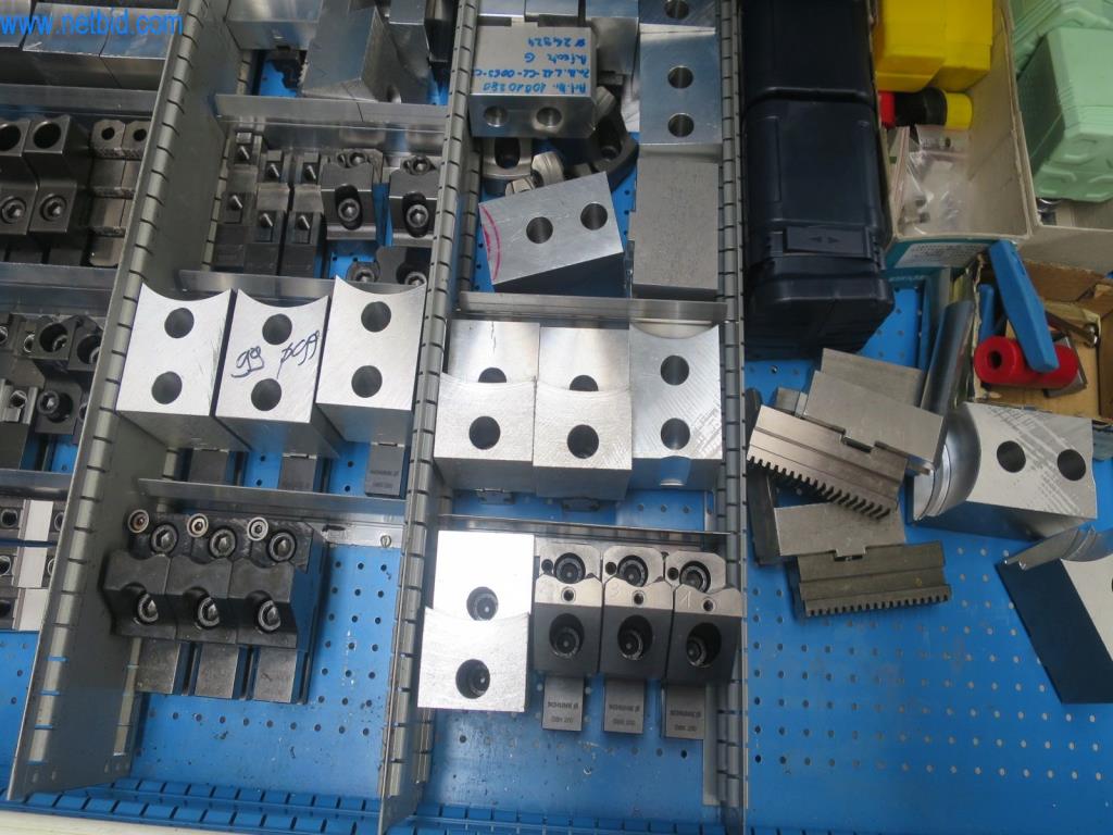 Kompletní sortiment vysoce kvalitních CNC obráběcích strojů-17