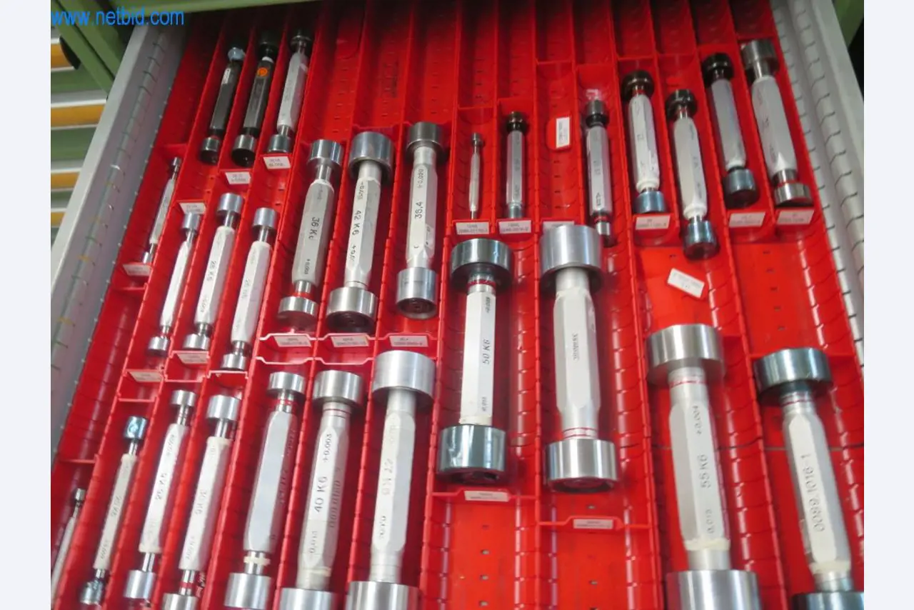 Gama completa de máquinas de processamento CNC de alta qualidade-4