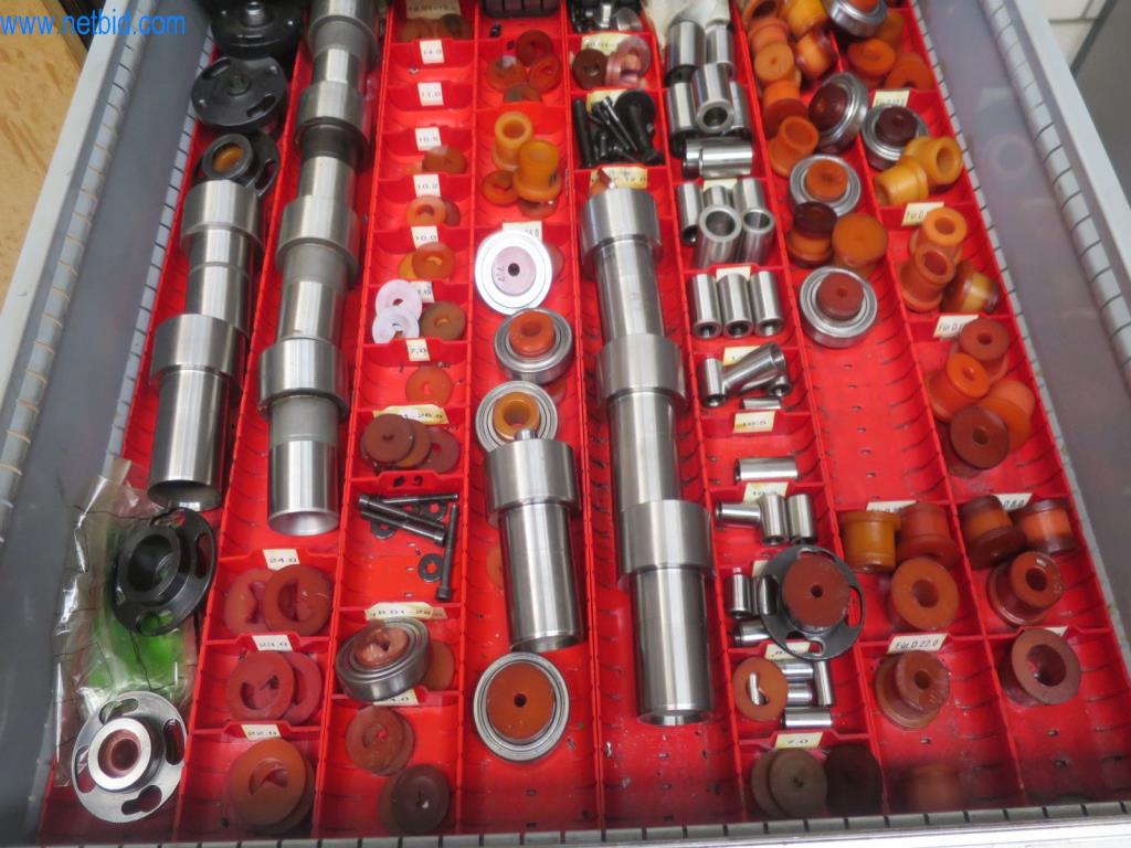 Kompletní sortiment vysoce kvalitních CNC obráběcích strojů-15