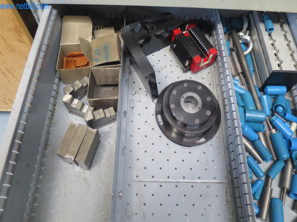 Kompletní sortiment vysoce kvalitních CNC obráběcích strojů-17