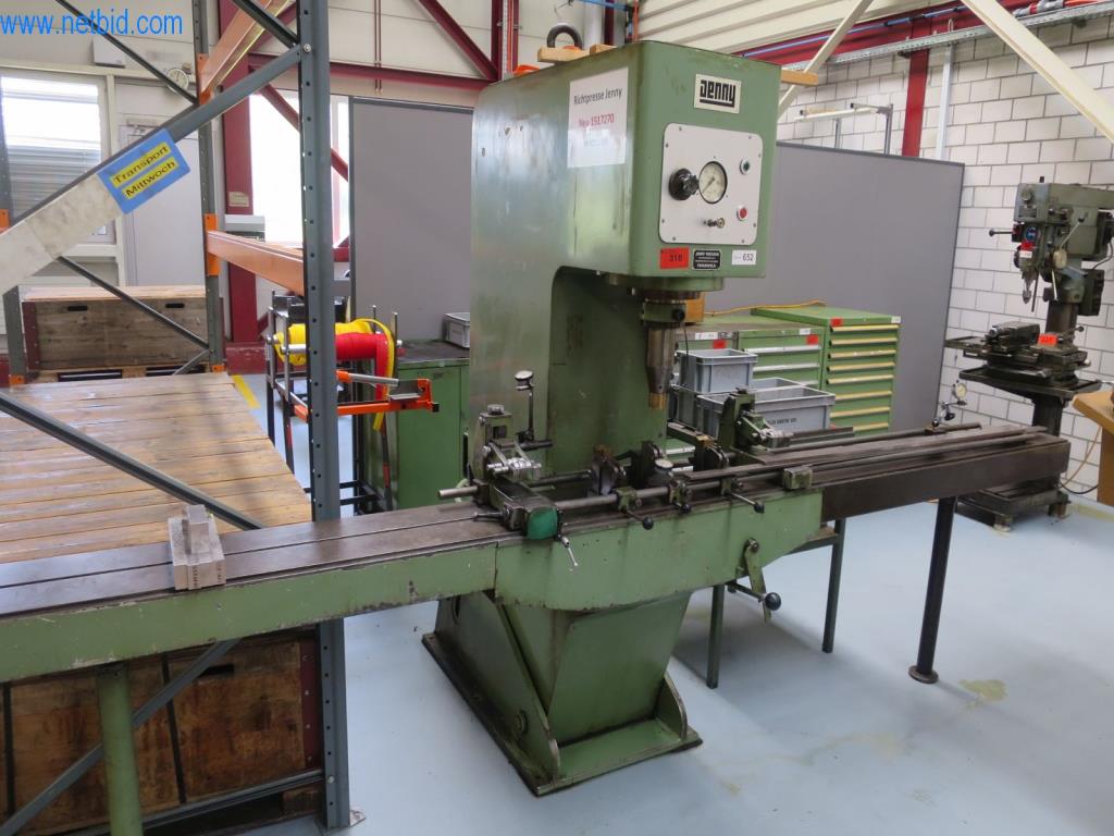 Kompletní sortiment vysoce kvalitních CNC obráběcích strojů-3