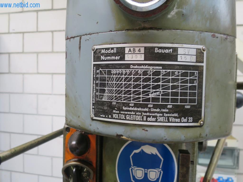 Kompletní sortiment vysoce kvalitních CNC obráběcích strojů-3