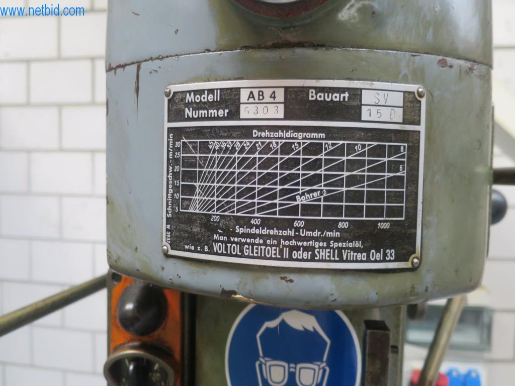 Kompletní sortiment vysoce kvalitních CNC obráběcích strojů-4