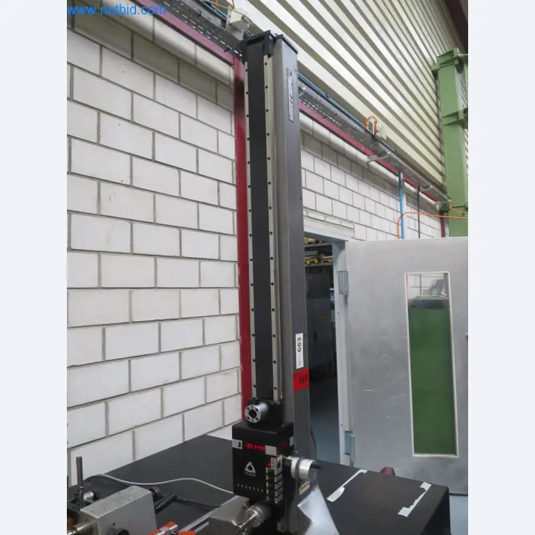 Celotna paleta visokokakovostnih obdelovalnih strojev CNC-3
