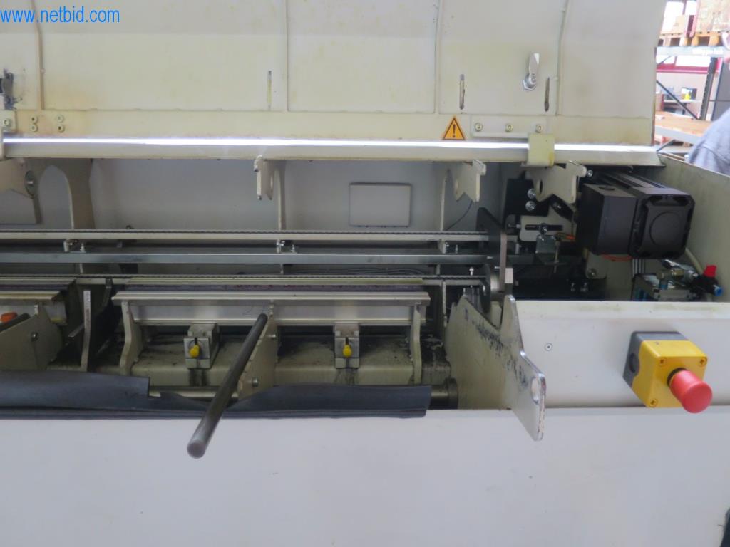 Kompletní sortiment vysoce kvalitních CNC obráběcích strojů-12