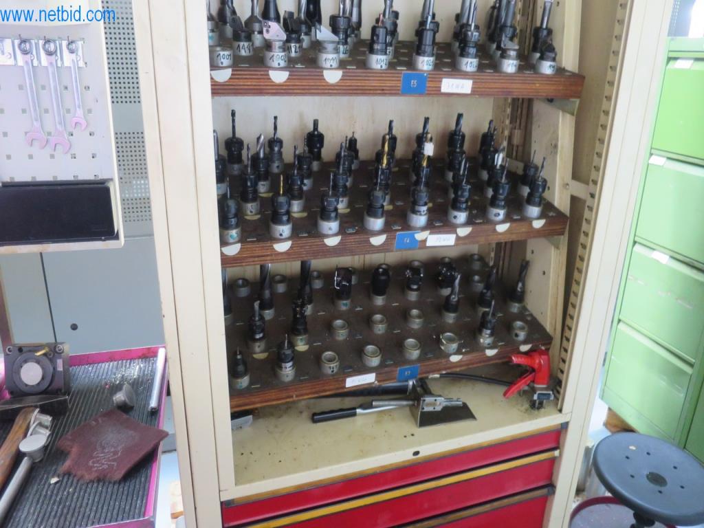 Kompletní sortiment vysoce kvalitních CNC obráběcích strojů-16