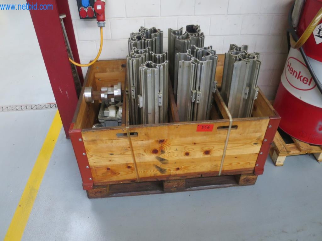 Kompletní sortiment vysoce kvalitních CNC obráběcích strojů-22