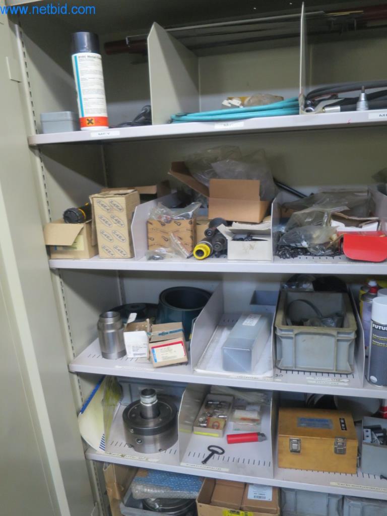 Kompletní sortiment vysoce kvalitních CNC obráběcích strojů-24