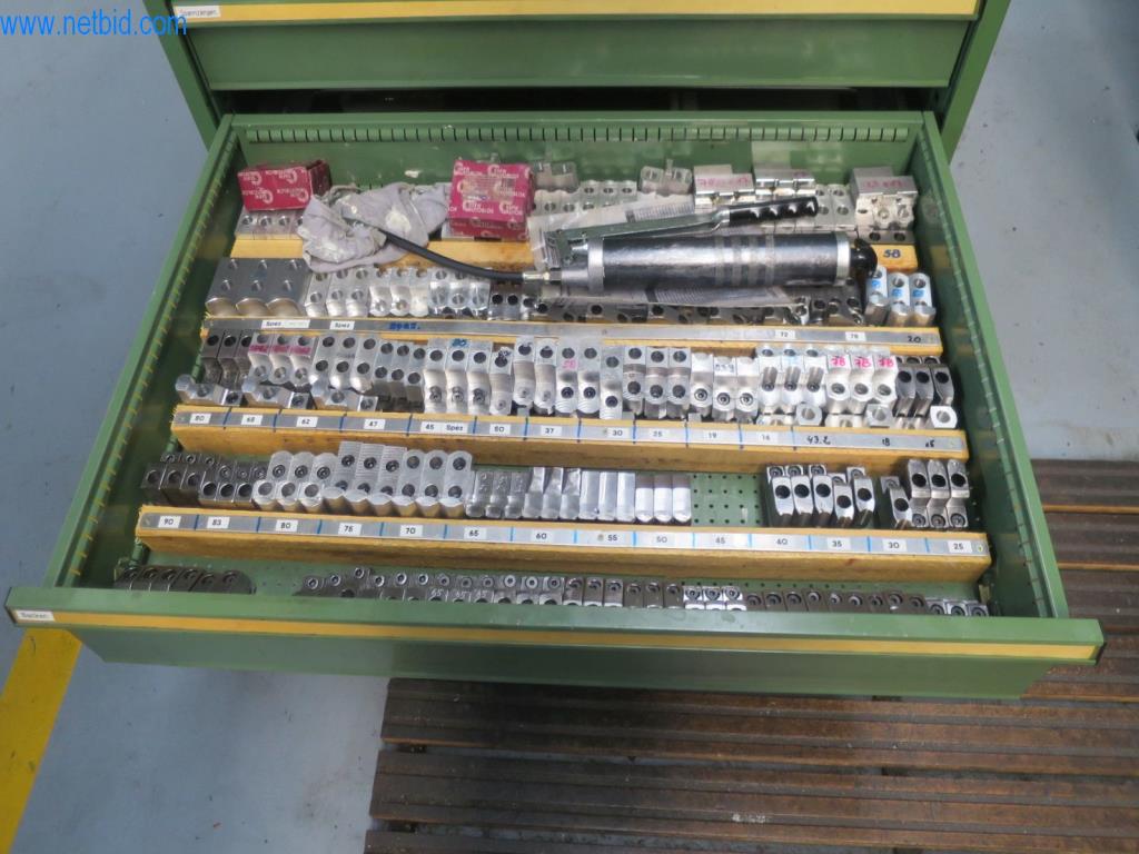 Kompletní sortiment vysoce kvalitních CNC obráběcích strojů-24