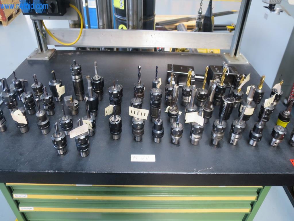 Kompletní sortiment vysoce kvalitních CNC obráběcích strojů-25