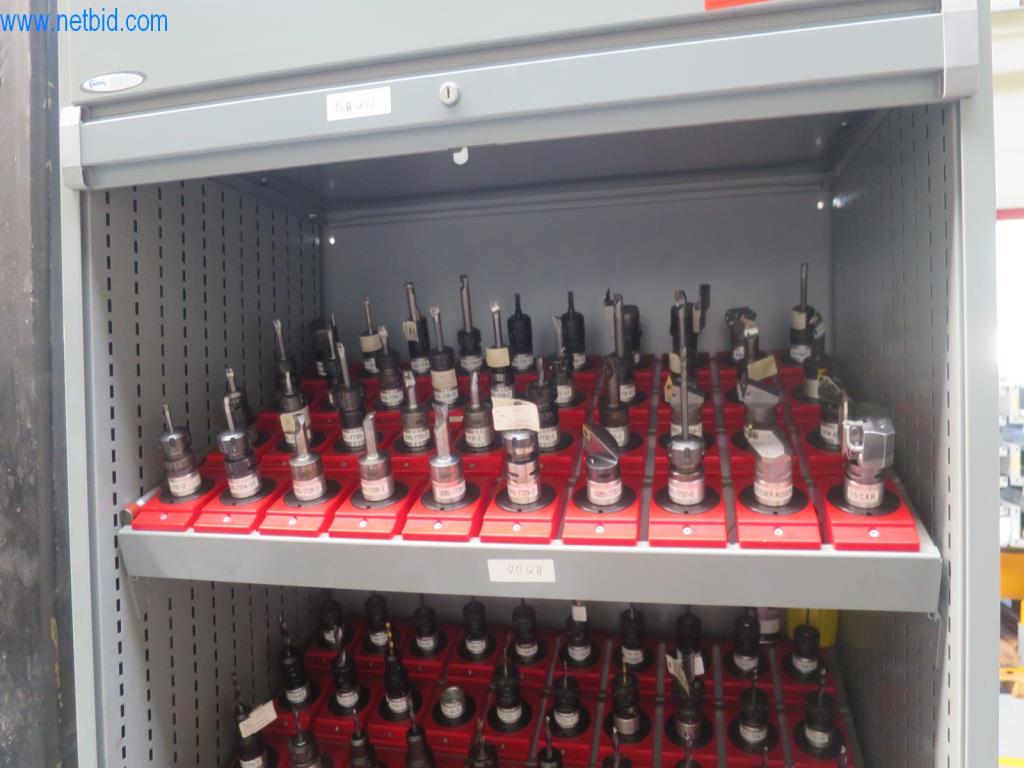 Kompletní sortiment vysoce kvalitních CNC obráběcích strojů-27