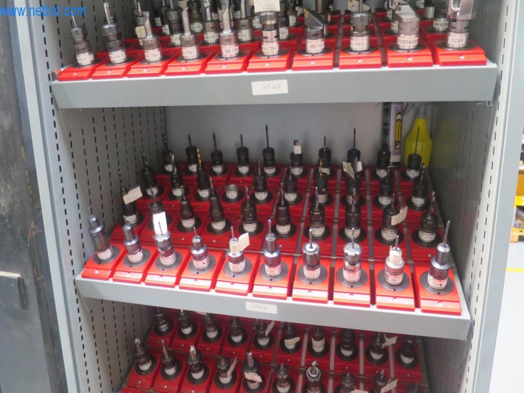 Kompletní sortiment vysoce kvalitních CNC obráběcích strojů-28