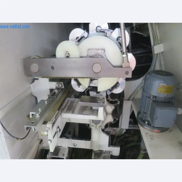 Kompletter Maschinenpark hochwertiger CNC-Bearbeitungsmaschinen-11